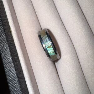Men’s Tungsten Carbide Petrified Wood Inlay Iridescent Ring Size 6